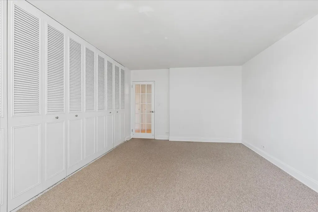 4250 North Marine Drive Chicago IL 60613