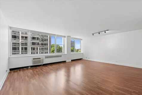 4250 North Marine Drive Chicago IL 60613
