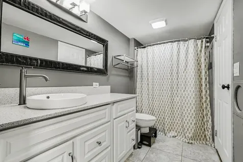 1355 Devonshire Lane Hoffman Estates IL 60169