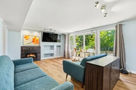 1355 Devonshire Lane Hoffman Estates IL 60169