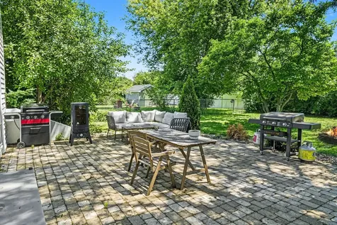 1355 Devonshire Lane Hoffman Estates IL 60169