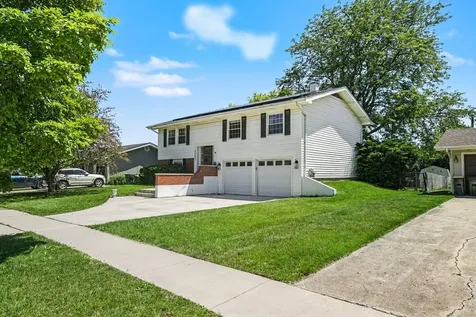 1355 Devonshire Lane Hoffman Estates IL 60169