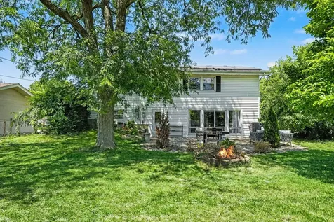 1355 Devonshire Lane Hoffman Estates IL 60169