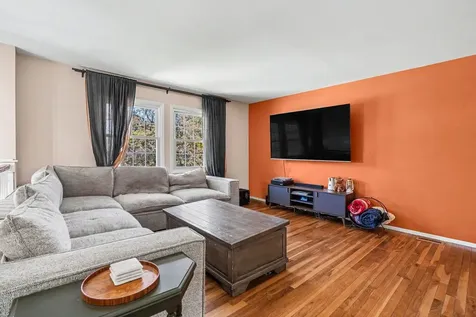 1355 Devonshire Lane Hoffman Estates IL 60169