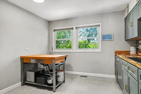 1355 Devonshire Lane Hoffman Estates IL 60169