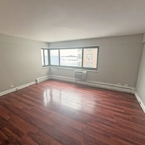 7337 South South Shore Drive Chicago IL 60649