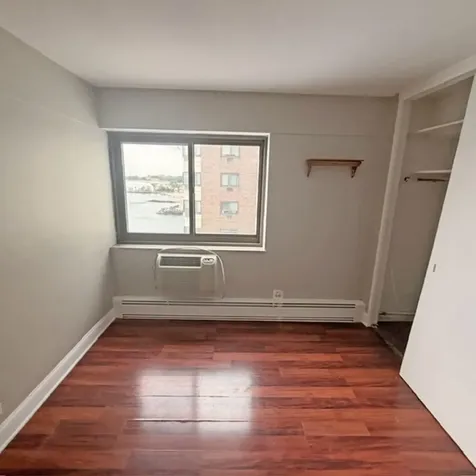 7337 South South Shore Drive Chicago IL 60649