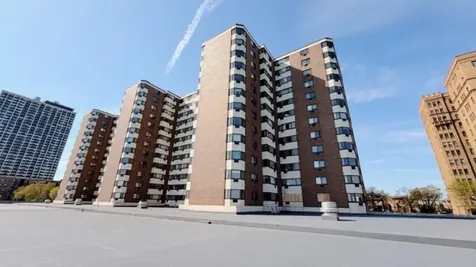 7337 South South Shore Drive Chicago IL 60649