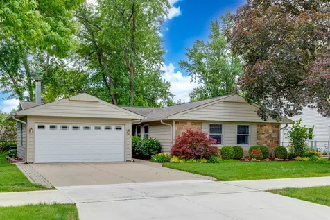 955 Bernard Drive Buffalo Grove IL 60089