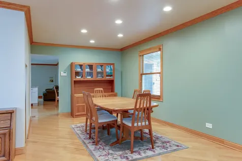 955 Bernard Drive Buffalo Grove IL 60089
