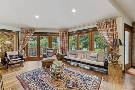 1494 Oakwood Avenue Highland Park IL 60035