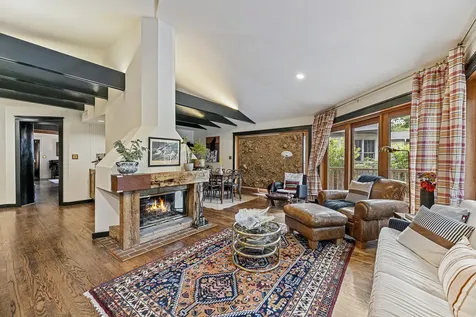 1494 Oakwood Avenue Highland Park IL 60035