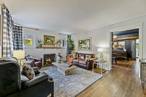 1494 Oakwood Avenue Highland Park IL 60035
