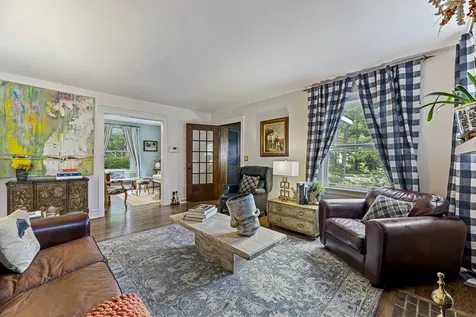 1494 Oakwood Avenue Highland Park IL 60035