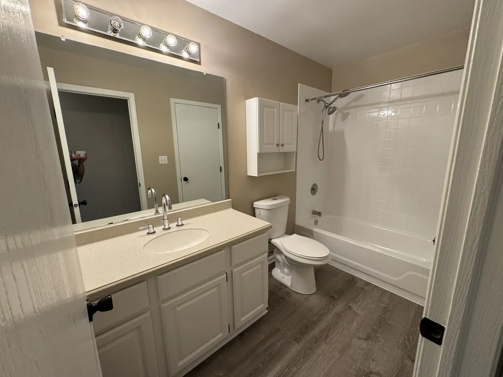 11411 Douglas Avenue Huntley IL 60142