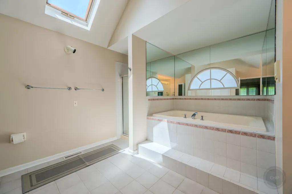 391 Dupahze Street Naperville IL 60565