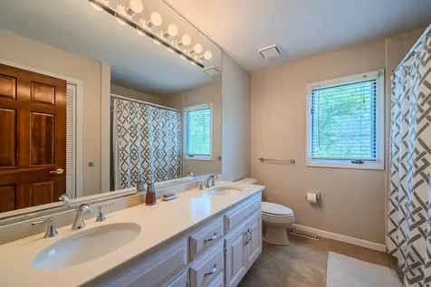 391 Dupahze Street Naperville IL 60565