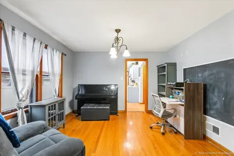 10104 South Turner Avenue Evergreen Park IL 60805