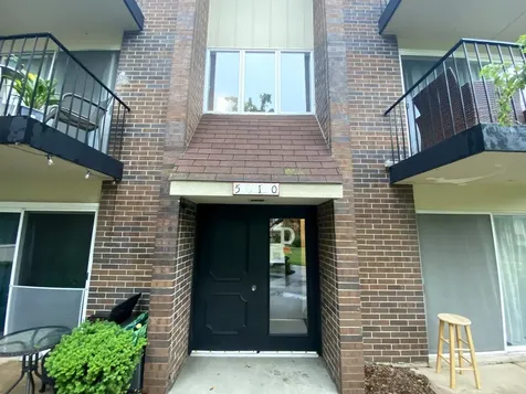 5S100 Pebblewood Lane Naperville IL 60563