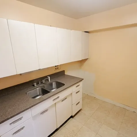 7337 South South Shore Drive Chicago IL 60649