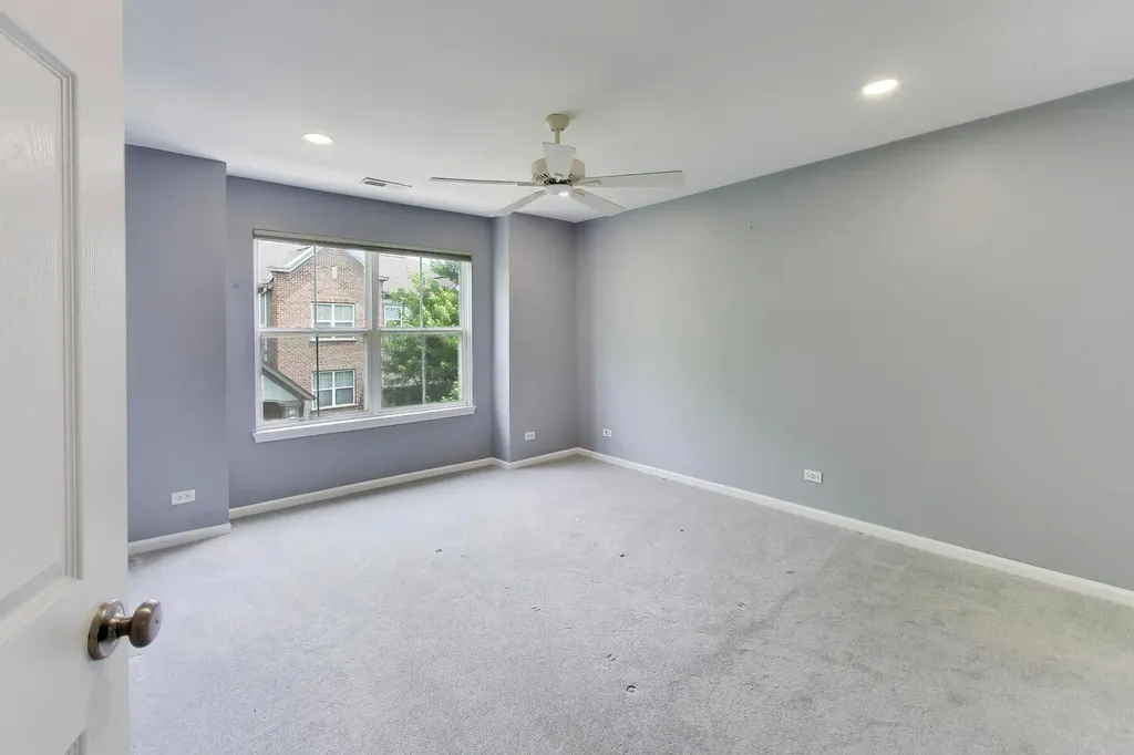 124 Rosehall Drive Lake Zurich IL 60047