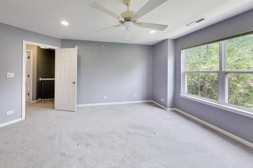 124 Rosehall Drive Lake Zurich IL 60047