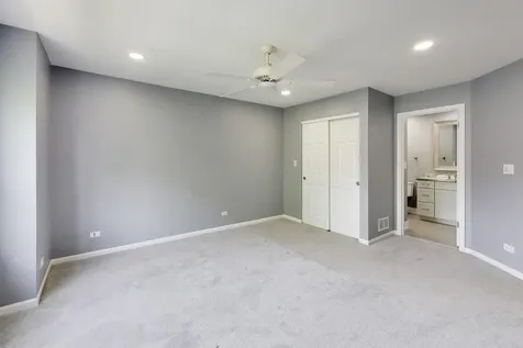 124 Rosehall Drive Lake Zurich IL 60047
