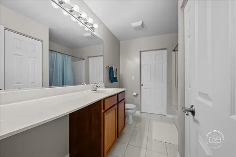 1739 Maple Avenue Hanover Park IL 60133