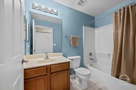 1739 Maple Avenue Hanover Park IL 60133