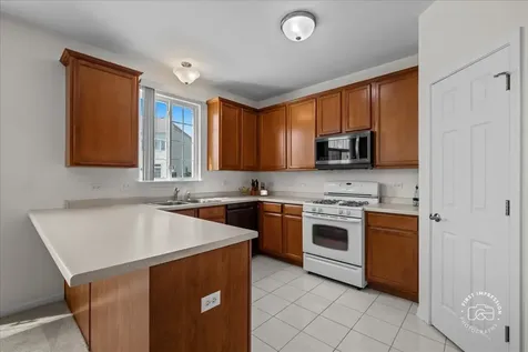 1739 Maple Avenue Hanover Park IL 60133