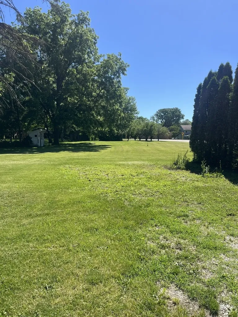 42192 North Chase Court Antioch IL 60002