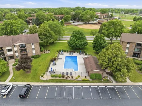 13935 Laramie Avenue Crestwood IL 60418