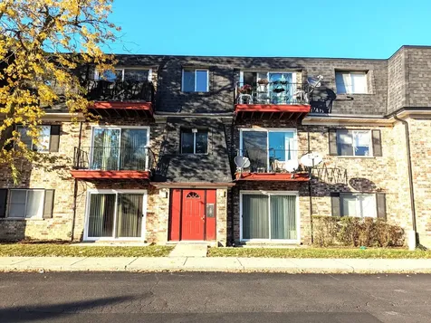 1703 West Mansard Lane Mount Prospect IL 60056
