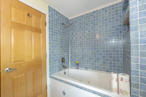 249 West Graham Street Dixon IL 61021