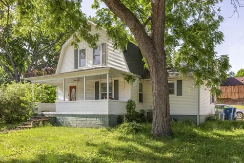 249 West Graham Street Dixon IL 61021