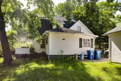 249 West Graham Street Dixon IL 61021