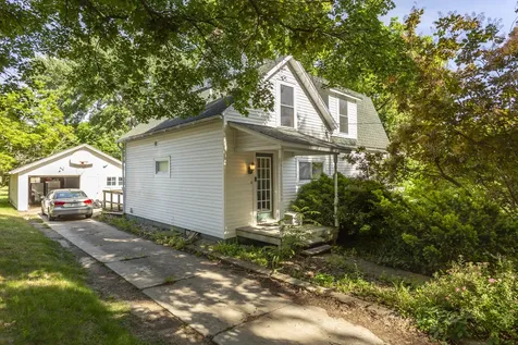 249 West Graham Street Dixon IL 61021