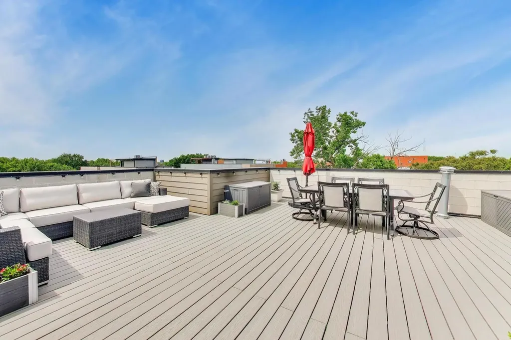 2136 West Belmont Avenue Chicago IL 60618