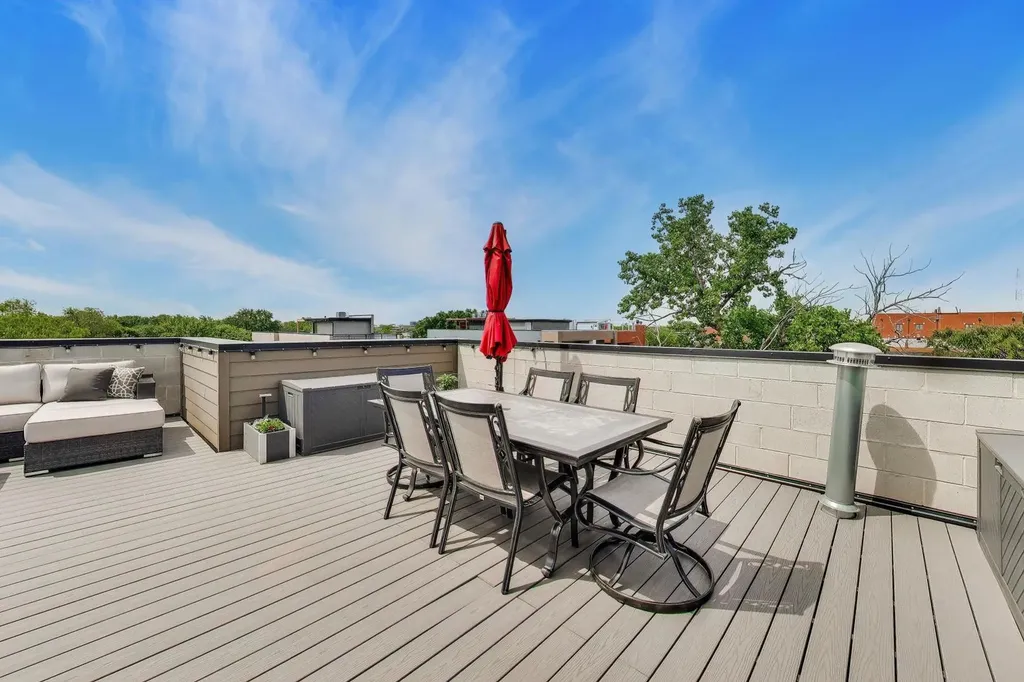 2136 West Belmont Avenue Chicago IL 60618