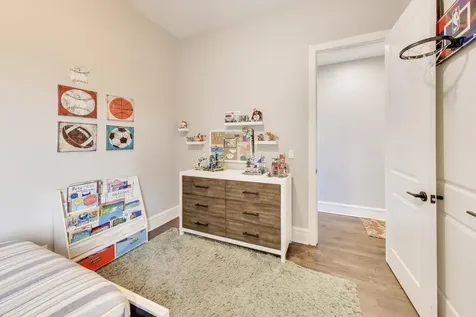 2136 West Belmont Avenue Chicago IL 60618