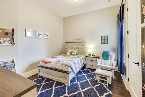 2136 West Belmont Avenue Chicago IL 60618
