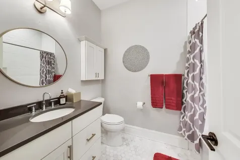 2136 West Belmont Avenue Chicago IL 60618
