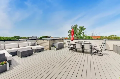 2136 West Belmont Avenue Chicago IL 60618