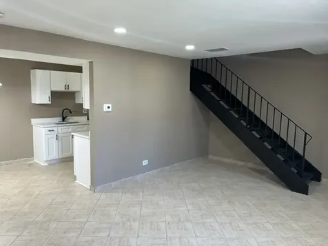 1863 Jamestown Circle Hoffman Estates IL 60169