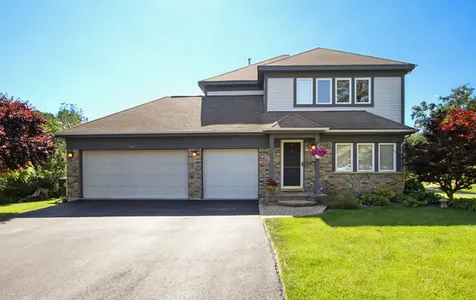 992 White Pine Drive Antioch IL 60002