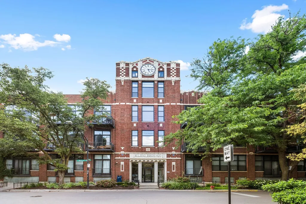 2300 West Wabansia Avenue Chicago IL 60647