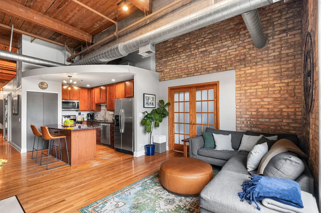 2300 West Wabansia Avenue Chicago IL 60647