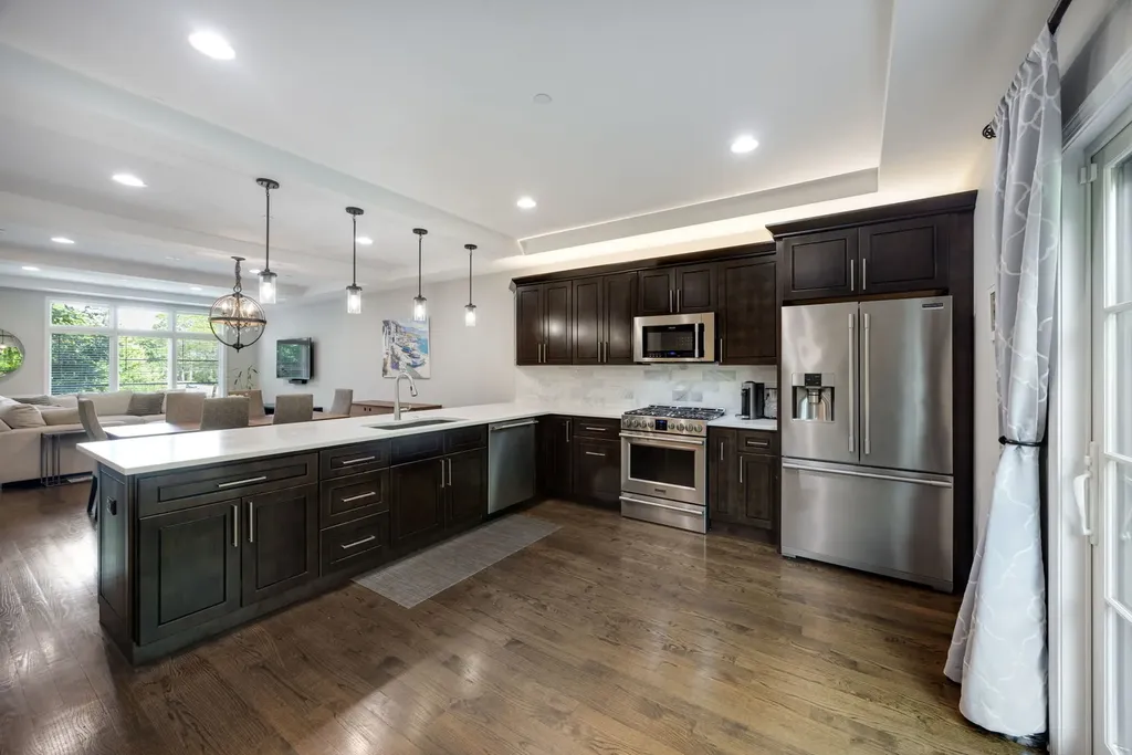 480 Newton Avenue Glen Ellyn IL 60137