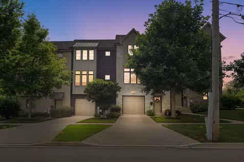 480 Newton Avenue Glen Ellyn IL 60137