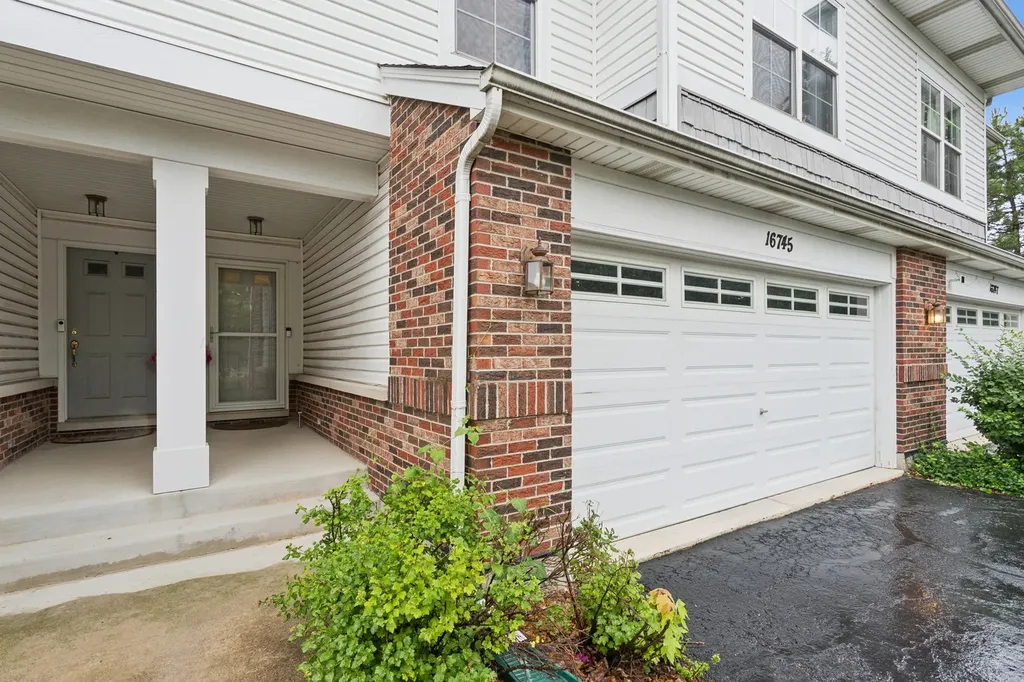 16745 Hazelwood Drive Plainfield IL 60586